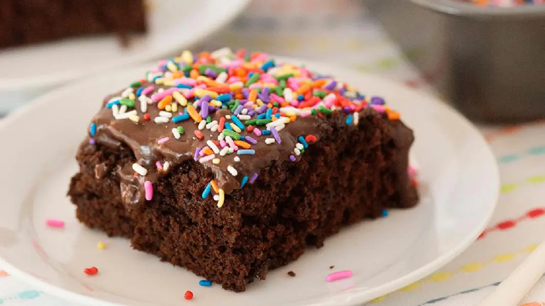 One-Bowl Chocolate Cake - GoodCook