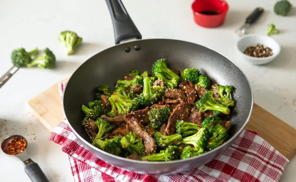 One Pan Beef and Broccoli - GoodCook
