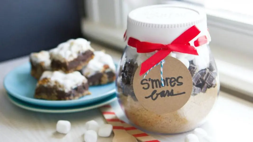 Gifts in a Jar} S'mores Cookies