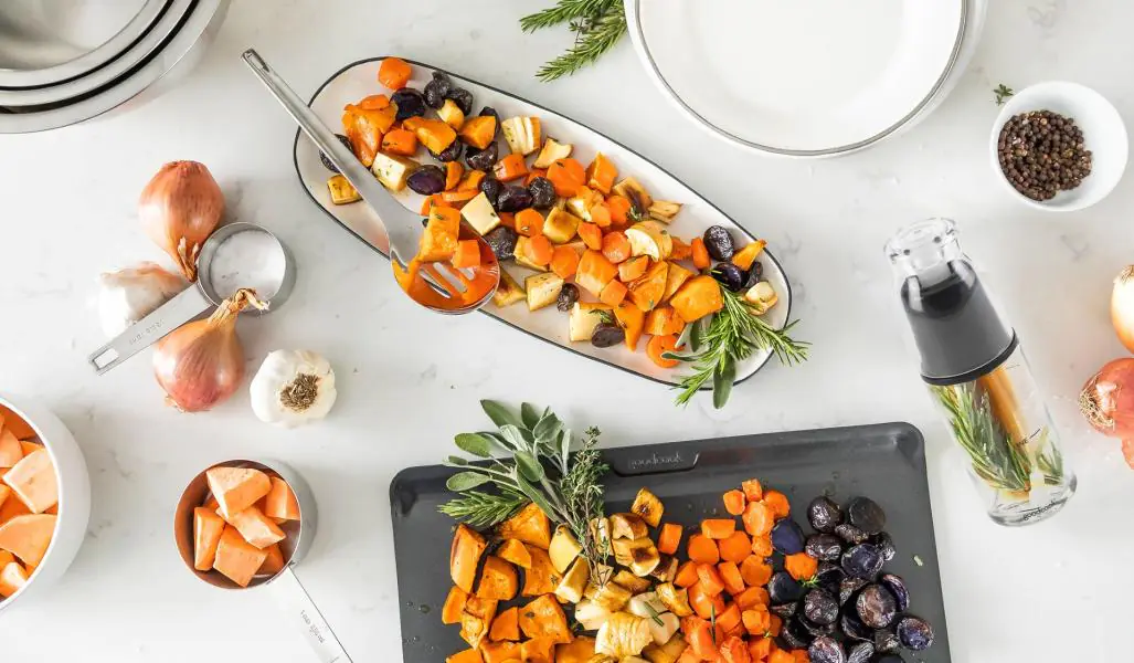 How to Incorporate Seasonal Ingredients Into Your Winter Menus - GoodCook